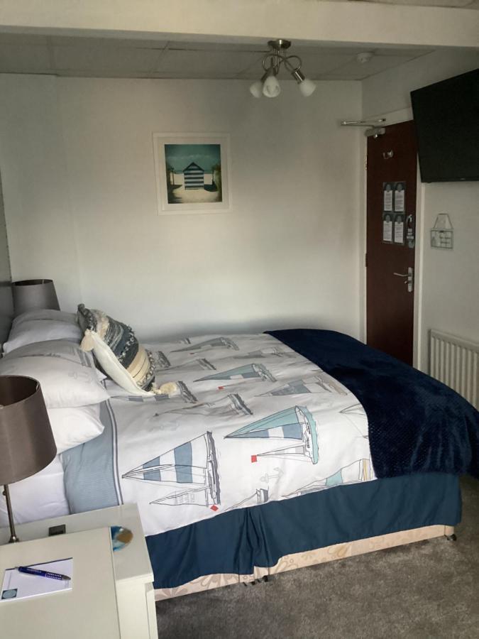By The Seaside Bed & Breakfast Blackpool Luaran gambar