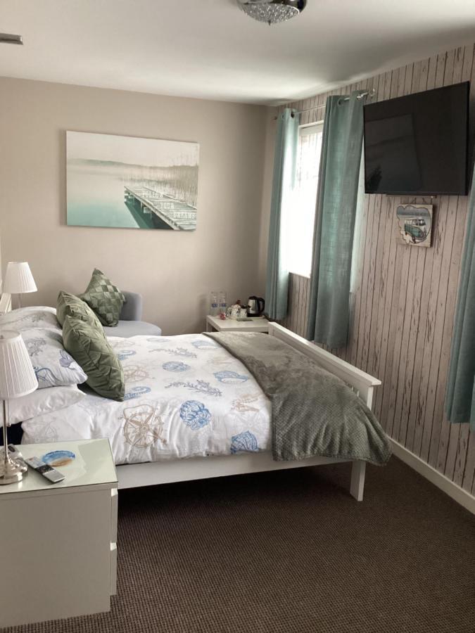 By The Seaside Bed & Breakfast Blackpool Luaran gambar
