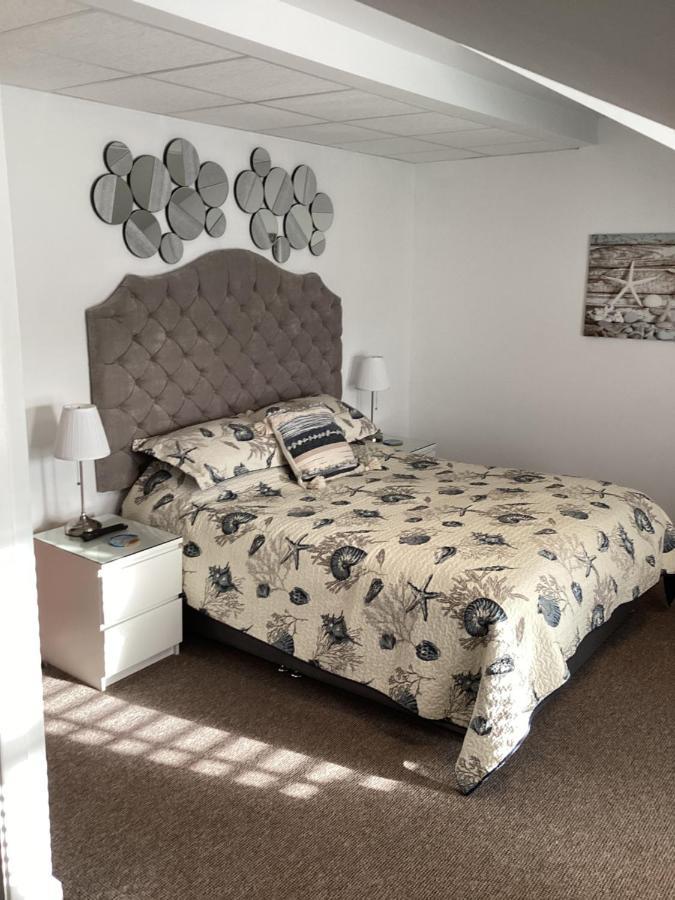 By The Seaside Bed & Breakfast Blackpool Luaran gambar