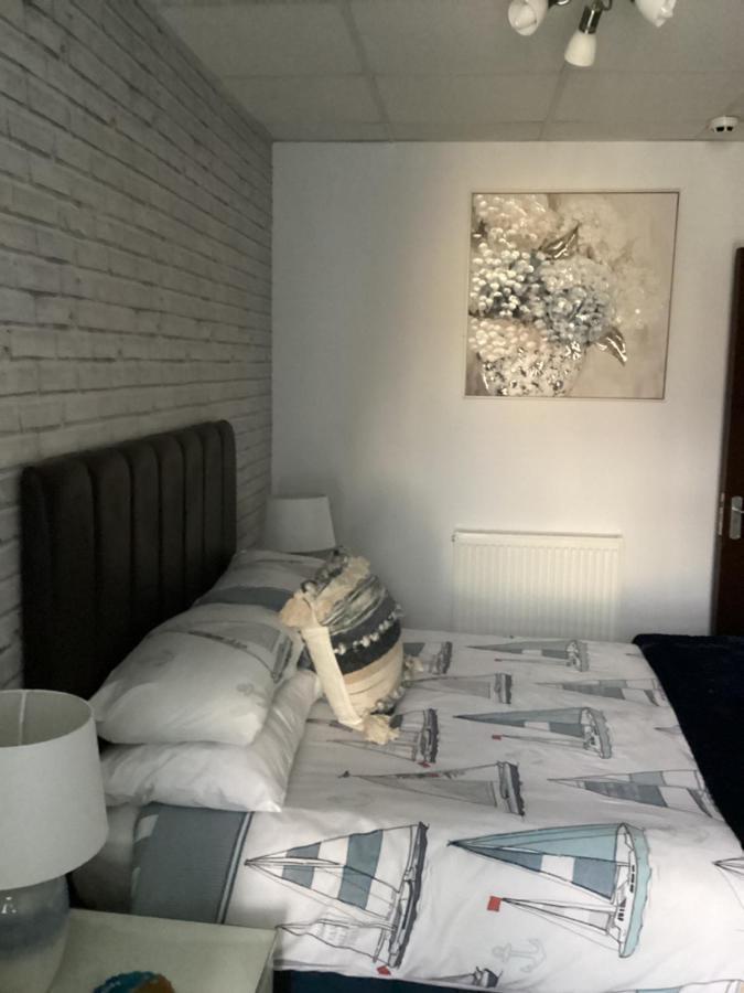 By The Seaside Bed & Breakfast Blackpool Luaran gambar