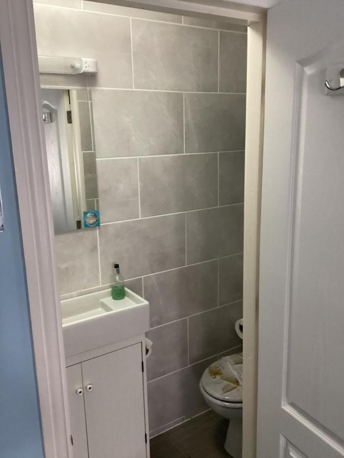 By The Seaside Bed & Breakfast Blackpool Luaran gambar