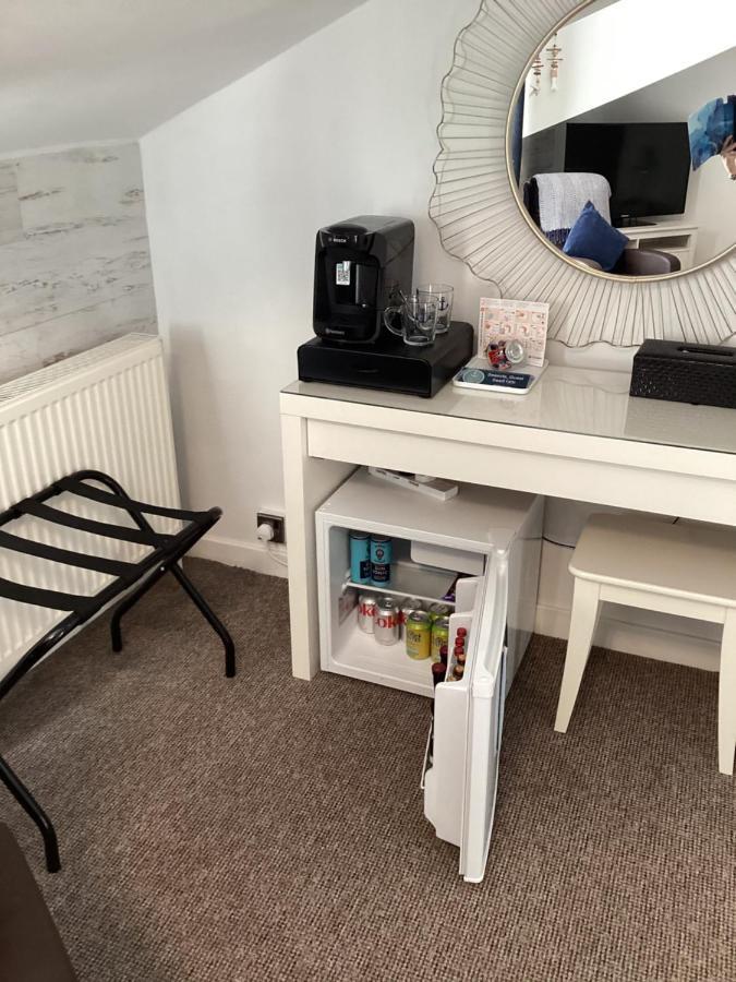 By The Seaside Bed & Breakfast Blackpool Luaran gambar