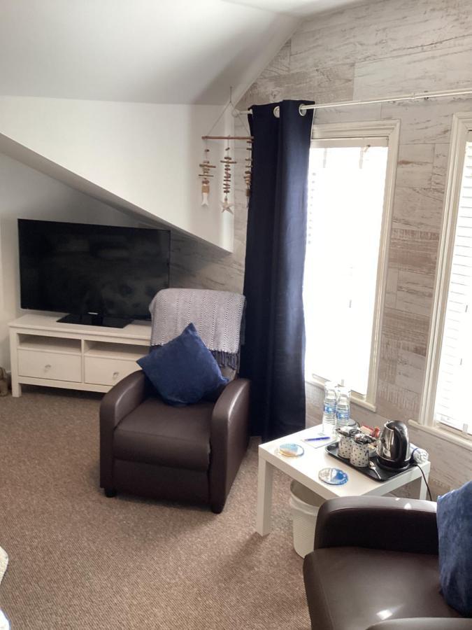 By The Seaside Bed & Breakfast Blackpool Luaran gambar